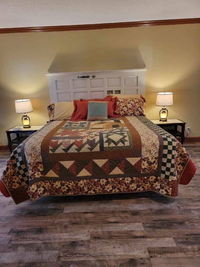 Moonlight Manor Bed & Breakfast Floyd Exteriér fotografie