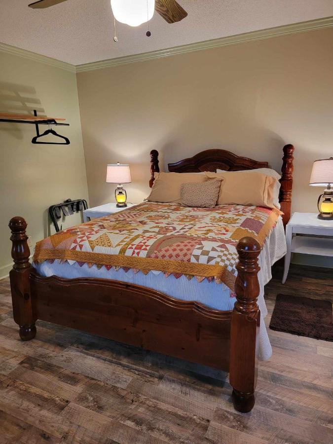 Moonlight Manor Bed & Breakfast Floyd Exteriér fotografie